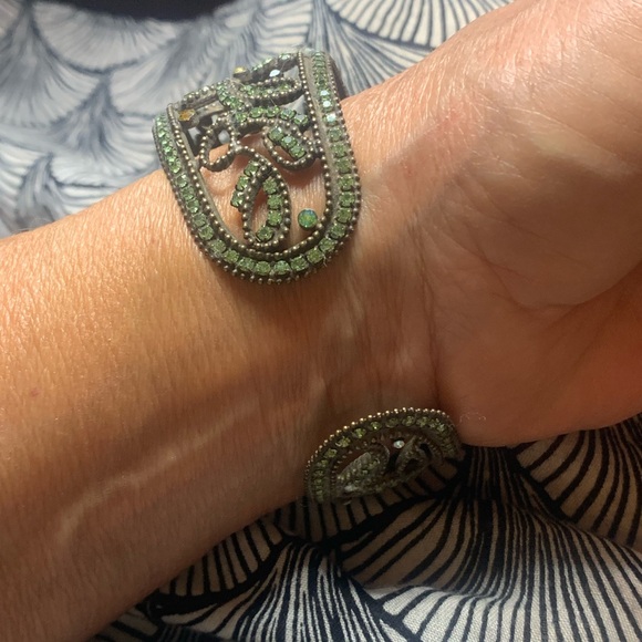 Sorrelli Elegant Green Crystal Bracelet - Picture 8 of 8